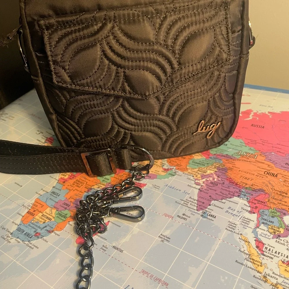 Lug Swing Black Crossbody Bag - Picture 1 of 3